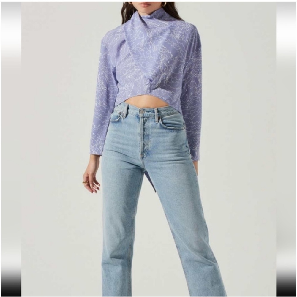 NWT ASTR Periwinkle Sketch Crop Floral Long Sleeve Blouse w/ Neck Tie Size Large